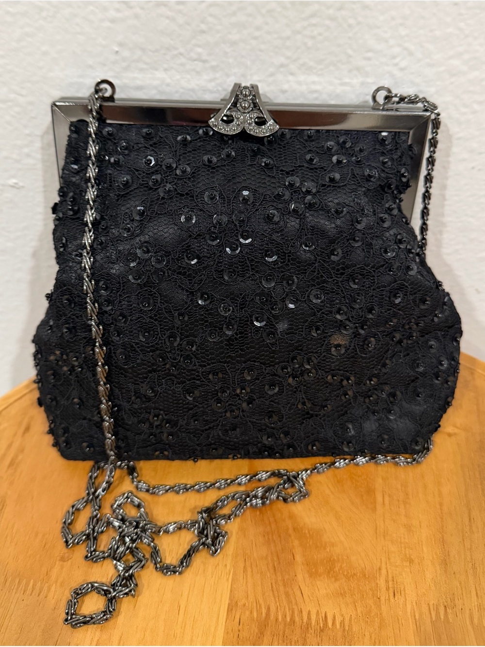 HILLARD & HANSON Black Beaded Lace Evening Bag with kiss lock closure